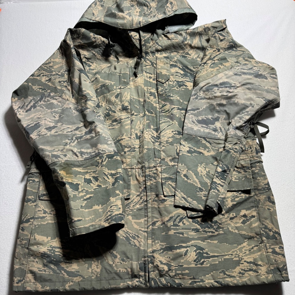 Barrier Wear APECS Parka Med. Regular ABU Digital Camo Nylon Jacket US Military